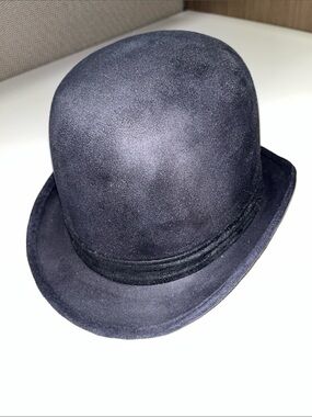 Elope’s Men's Classic Black Faux Suede Derby/ Bowler Hat